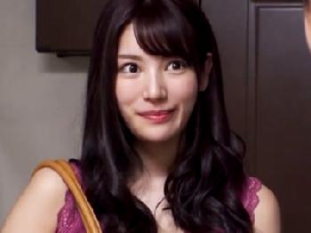 彼女の妹に禁欲を命じられ彼女の出張中に気が狂うくらいはめまくり三昧巨乳美少女痴女のエロ動画