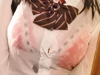 ゲリラ豪雨でずぶ濡れ透けブラの幼馴染に理性崩壊中出し性交巨乳女子校生美少女のエロ動画