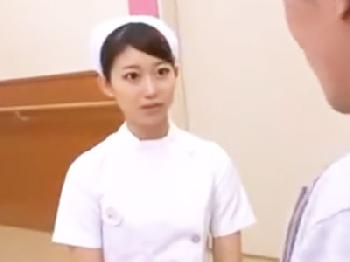 『中出ししてもOKですよ？』排卵日でムラムラな看護師さんが病院の待合室で子作り看護婦のエロ動画