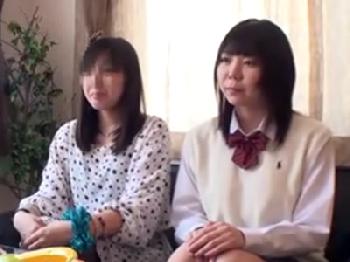 姉に付き添ってもらってマッサージに来た童顔女子校生が無慈悲男に犯されて中出し美少女のエロ動画