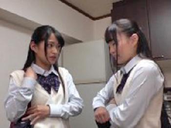 かあちゃんが出ていったショックから娘に手を出すパパ女子校生美少女近親相姦3Pのエロ動画