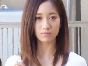 久々に帰省してきた息子と真っ昼間から禁断姦淫を繰り返す美人お母ちゃん人妻顔射近親相姦のエロ動画