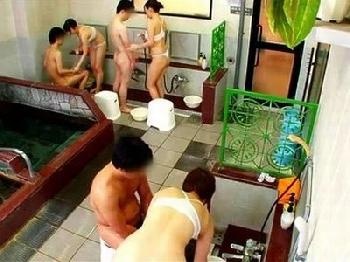 江戸時代から実在する幻の職業「湯女」ソープランドの原点とも呼べる彼女らが現存する銭湯がこちら巨乳のエロ動画