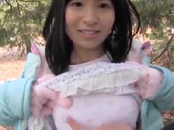 完全にアウトなミニ系美形少女を公園で声掛けて自宅連れ込み→否応なく中出しで妊娠美少女ロリハメ撮りのエロ動画