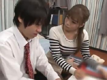 『このままじゃ集中できないでしょ？』溜まった精液を処理してくれる家庭教師お姉さん中出しのエロ動画