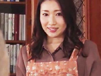 巨大ペニスに発情した黒ギャルと中出しファック！美少女のエロ動画