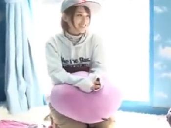 ショートヘアギャルが男友人とノリで性行為素人中出しのエロ動画