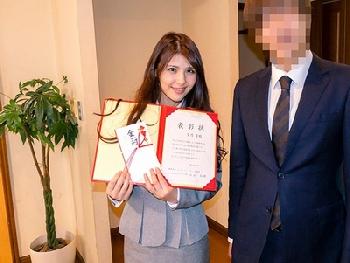 妻が会社の飲み会で飲み過ぎて…完全に寝取られた証拠乱交映像痴女人妻のエロ動画