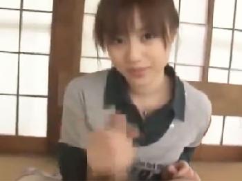 男根を根元まで咥えるド淫乱で淫乱な奥様と卑猥すぎる性行為！人妻痴女のエロ動画