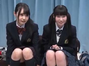 童顔顔女子校生コンビを言葉巧みに誘導して→二人まとめてガチパコ成功美少女ぶっかけ乱交のエロ動画