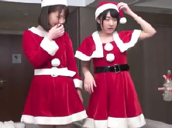 コスプレして浮かれているきれいなお姉さん二人組をホテルに連れ込みガチパコ素人美少女ハメ撮りナンパ3Pのエロ動画