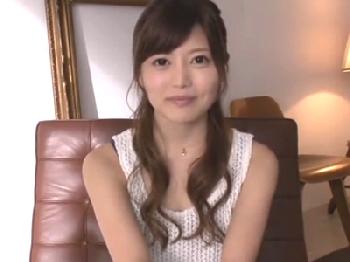 美形なお姉さんが巧みな手コキ＆フェラチオチオで快楽へと導く！顔射のエロ動画