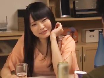 生意気妹が彼氏とオナ電してやがったので濡れてるマンコに強襲近親ズボっ美少女ロリ痴女近親相姦のエロ動画