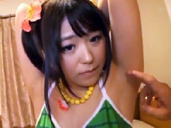 コスプレイヤーの妹と自宅で個人撮影→近親パコで幼顔マンコにたっぷり子種を注入美少女ロリ中出しハメ撮り近親相姦のエロ動画