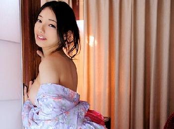 「ぃいい！…もうヤダ…」露天温泉で淫靡な絶叫を上げちゃう美形お姉さんと一泊二日のヤリ倒しツアー巨乳咲夜由愛のエロ動画