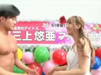 JAV界に降臨した唯一無二の本物元アイドルが夢のファン大感謝！巨乳美少女コスプレのエロ動画