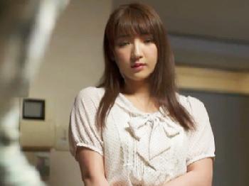 自宅に招いた喫茶店を経営している男に裏切られ中出し性的暴行されるビックおっぱい妻巨乳人妻レイプのエロ動画