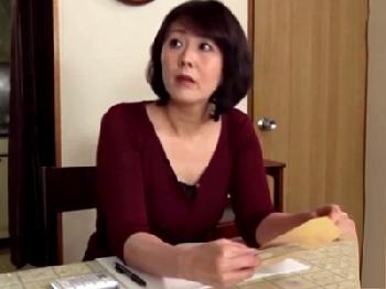 夜這い陵辱に気付くも発情→他人棒に中出しされてしまうマダムさん人妻レイプのエロ動画