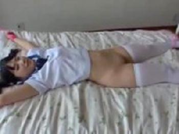 「エッチする約束したでしょぉ？」快感に貪欲なミニ系娘と激ハメ美少女ロリパイパンのエロ動画