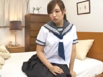 『お兄ちゃんのチンポコすごい…』彼氏に姦淫された妹が兄貴で憂さ晴らし女子校生中出し近親相姦のエロ動画