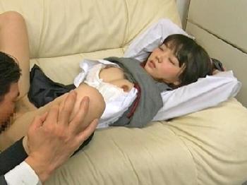 昏睡状態の無抵抗な教え子女子校生を中出し陵辱する鬼畜教師美少女レイプのエロ動画