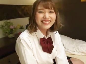 女子校生デリヘル嬢の素股で欲情して生ハメ→ピチピチの膣内を堪能して大量射精美少女ロリのエロ動画