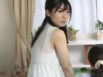 「何してるんですか！？」生徒の父親に迫られイチモツねじ込まれる家庭教師女子大生巨乳美少女痴女レイプのエロ動画