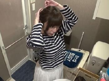 言葉巧みに撮影可能なハメ部屋に連れ込まれた素人美形お姉さん→隠し撮りパコハメ撮り盗撮のエロ動画