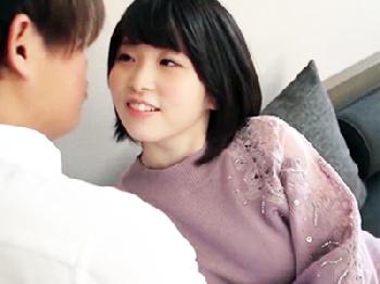 可愛い美ビックおっぱい娘がデカチンで膣奥を突かれて気持ち良さそうに喘ぐ濃密パコ巨乳美少女ロリのエロ動画