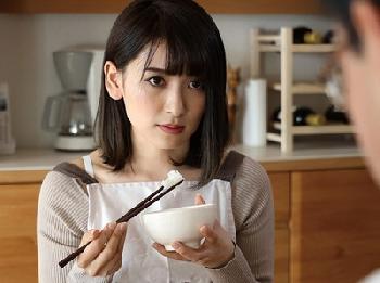 無限に続くハードピストン突きに絶叫しながらを揺らしてイキまくる水着美形お姉さん巨乳顔射のエロ動画