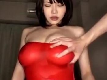 巨乳お姉さん沖田杏梨とローションぬるテカパコ！のエロ動画