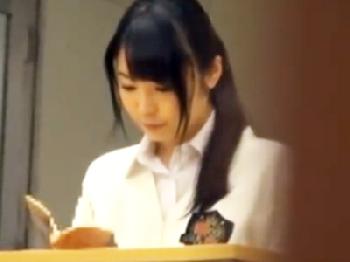 図書館で勉強してた女子〇生をトイレに拉致って生姦陵辱女子校生美少女顔射レイプのエロ動画