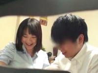 こっそり生徒の若肉棒を頂く家庭教師女子大生を母が隠し撮り巨乳お姉さん盗撮のエロ動画