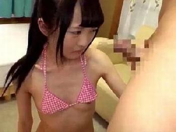 ガチアウト案件！つるぺた童顔幼顔女子を言いなり調教→泣きそうになりながら挿入された美形少女美少女ロリのエロ動画