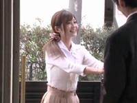 家に押し込まれ包丁で脅されて中出し凌辱される妻巨乳人妻レイプのエロ動画