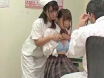 看護師もグルになって女子校生の膣内を検査する病院美少女中出しのエロ動画
