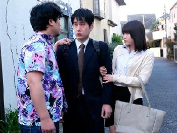 大嫌いな男に尻穴でもイカされてしまう屈辱の寝取られファック巨乳人妻レイプアナルのエロ動画