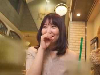 『え？中…？…はぃ…』顔の感じからも美巨乳が容易にわかる21歳看護師に大量中出しセックス素人お姉さんハメ撮りのエロ動画