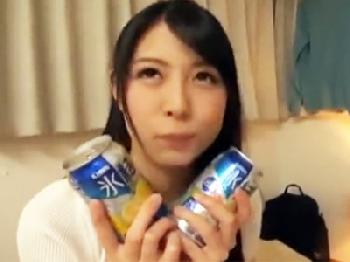 ベロンベロンに酔っ払った美形少女女子大生を自宅に連れ込み生姦成功美少女ハメ撮りナンパのエロ動画