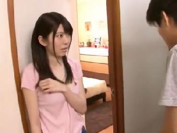 毎日のように小馬鹿にしてくる女子校生の姉に我慢できずに強引に近親相姦パコ美少女中出し有坂深雪のエロ動画