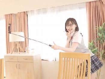 親の再婚相手の連れ子姉が淫乱過ぎ…3姉妹揃って大乱交お姉さん近親相姦のエロ動画