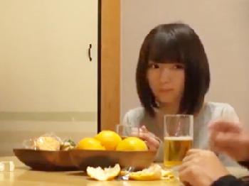 帰省してきた兄貴が妹にコタツの中で悪戯美少女ロリのエロ動画