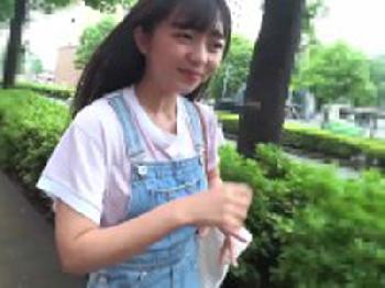 黒髪清潔感のある美形少女の完全プライベートハメ撮りドキュメンタリー美少女ロリ中出しのエロ動画