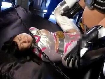 超かわいいヒロインが悪の組織に捕まり拘束強姦→手も足も固定されて死ぬほど逝かされ放心状態！美少女コスプレレイプ潮吹きのエロ動...