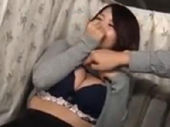 大きいオッパイ素人主婦をナンパ成功→即ホ連れ込み中出し！巨乳人妻熟女のエロ動画