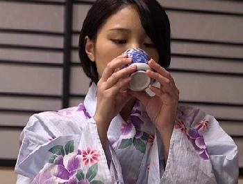 ずっと気になっていた後輩オフィスレディと相部屋宿泊→無防備に寝ているところを寝取って朝までパコ巨乳お姉さんOL麻里梨夏向井藍...