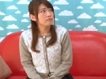 控えめな印象とは裏腹にド淫乱巨乳ボディの美形少女デビュー美少女デビュー作月本るいのエロ動画