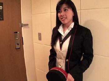 夫も自慢の32歳美人奥様が…中出しで寝取られる瞬間！人妻宇野栞菜のエロ動画