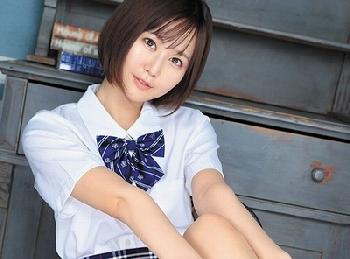『もっと…逝かせてほしい…』制服が似合いすぎる神女子校生が自分から激しいのを求めちゃう大量顔面射精ファック美少女ロリ顔射小野...