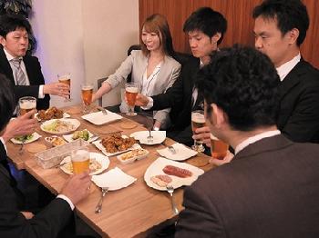 『休憩しよっか？♡』飲み会で酔いつぶれたボクを解放してくれた受付嬢に逆お持ち帰りされた！お姉さん痴女OL西宮ゆめのエロ動画